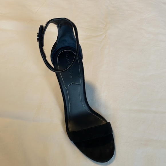 Kendall + Kylie black suede heels size 7, good condition - Picture 2 of 4